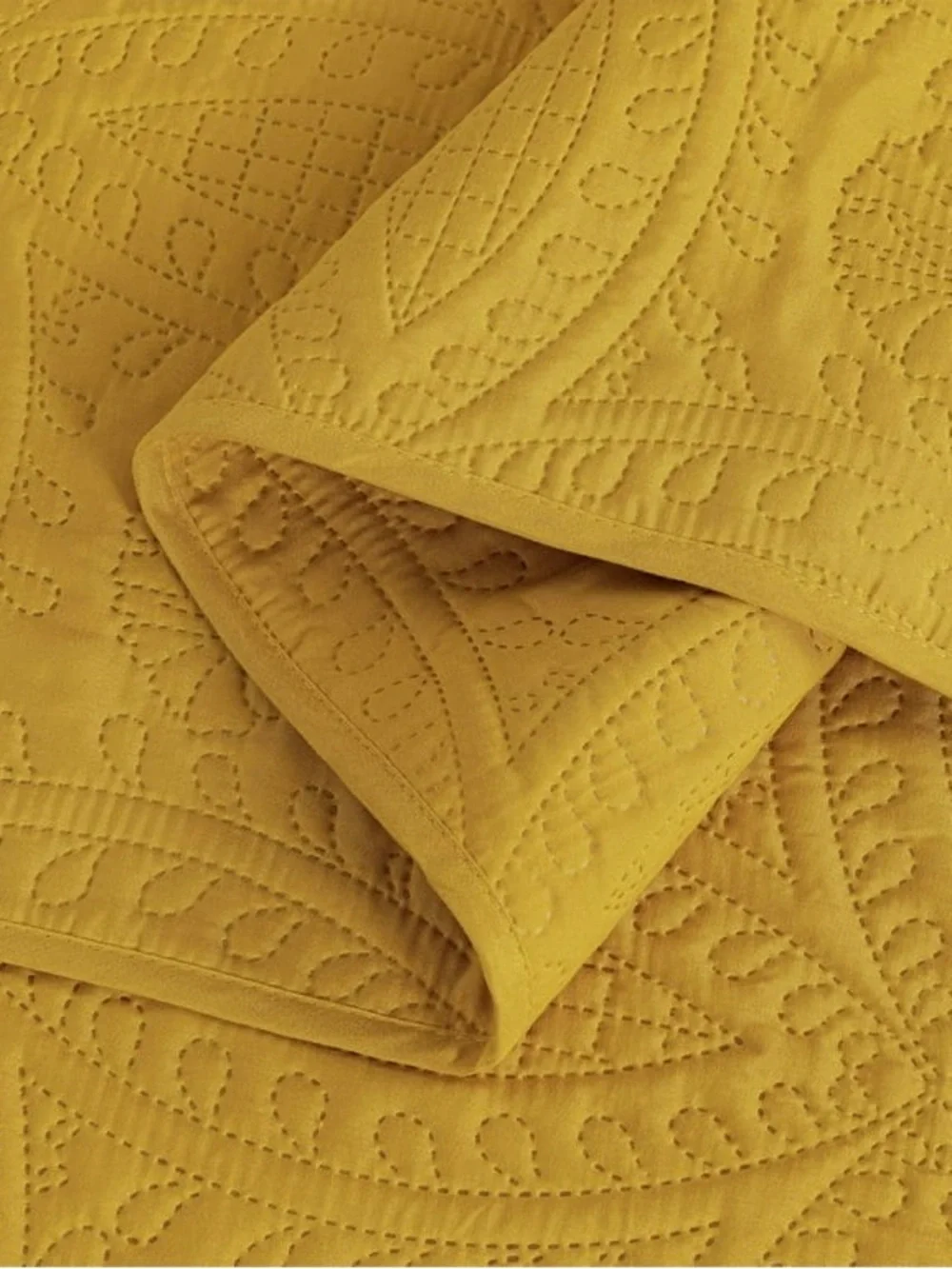 Mustard Yellow 3 piece Queen Quilted Bedspread Set